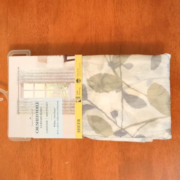 Home Classics 51 x 84 inch Curtain Panel -- NEW - Picture 1 of 4